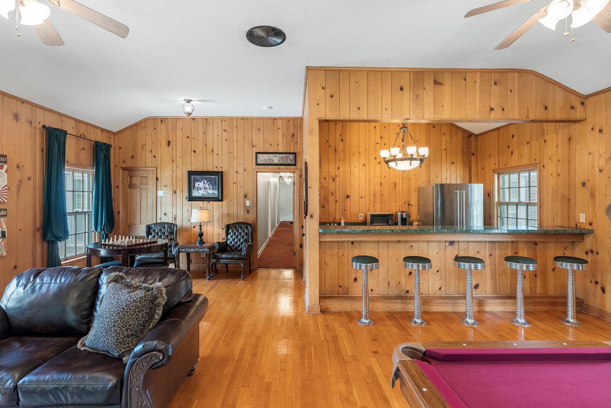 Beland Mansion-Blue Jay Suite! フォートスミス エクステリア 写真